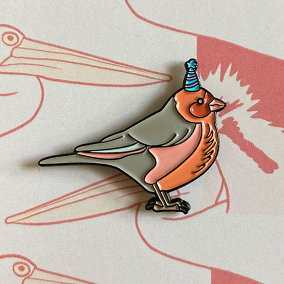 נעה כ״ץ | סיכת יונתן אדום החזה