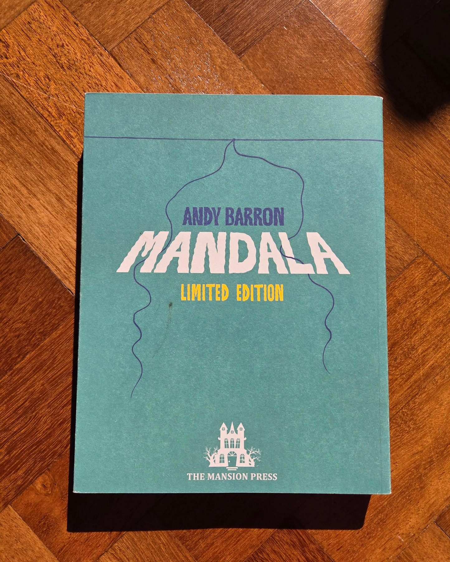 נובלה גרפית | Mandala - Limited Edition