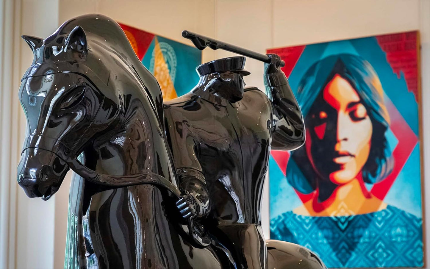 ספר אמנות | We Are Here