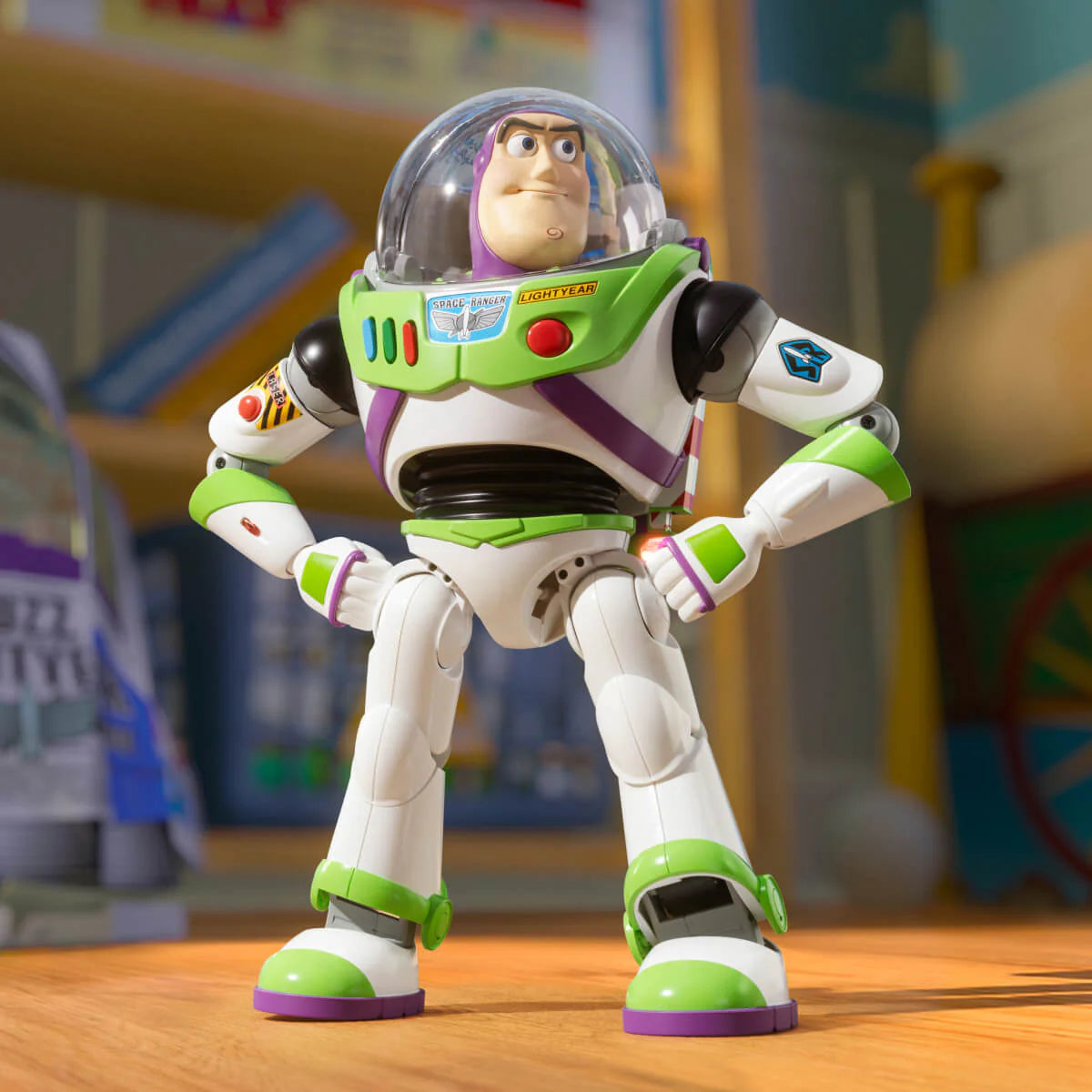  Toy Story Buzz Lightyear - Robosen מחיר השקה לזמן מוגבל!